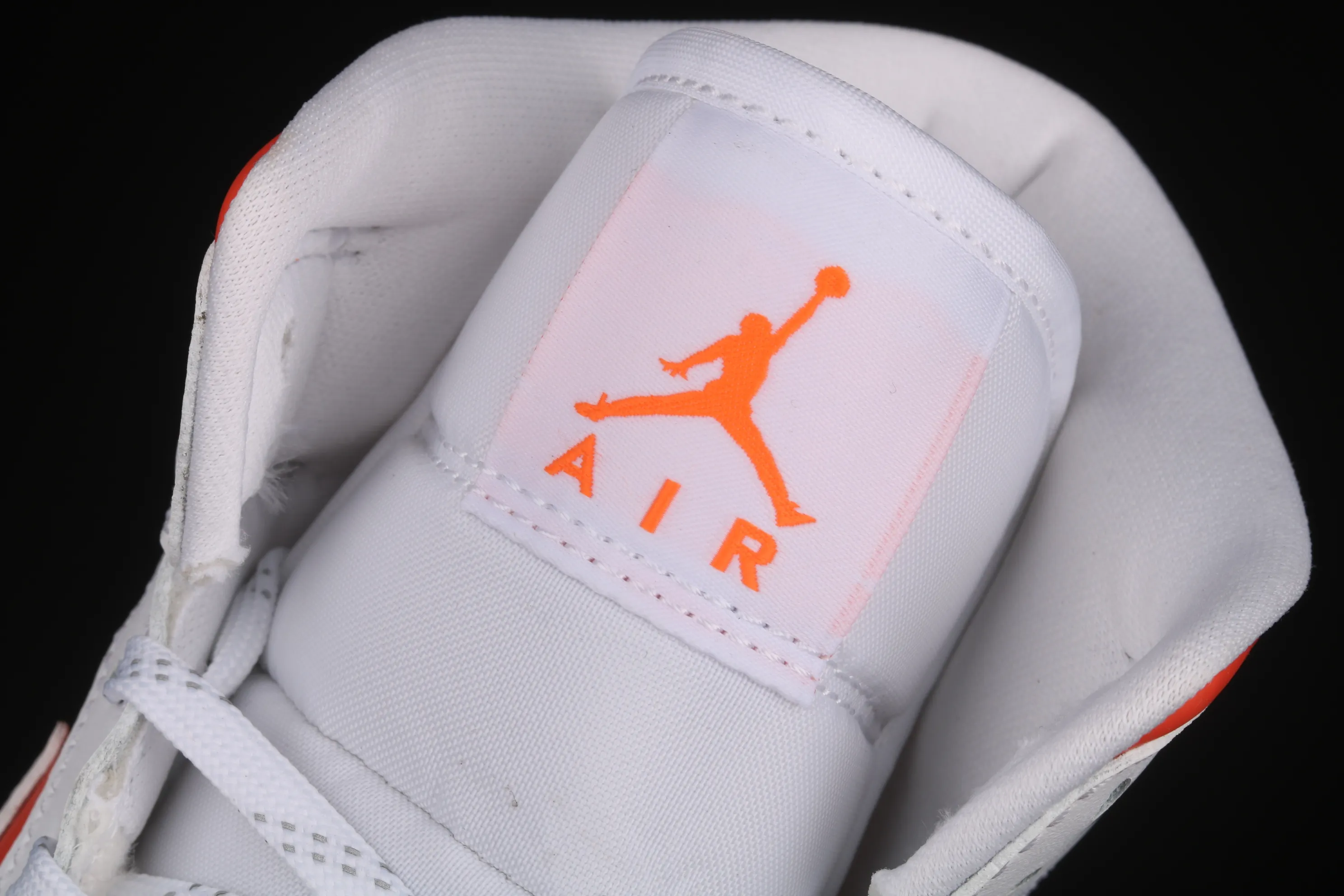 All categories Air Jordan Jordan series basketball shoes Air Jordan 1 Mid G version pure original Air Jordan 1 Mid AJ1 Joe 1 white orange China basketball shoes CZ0774-800